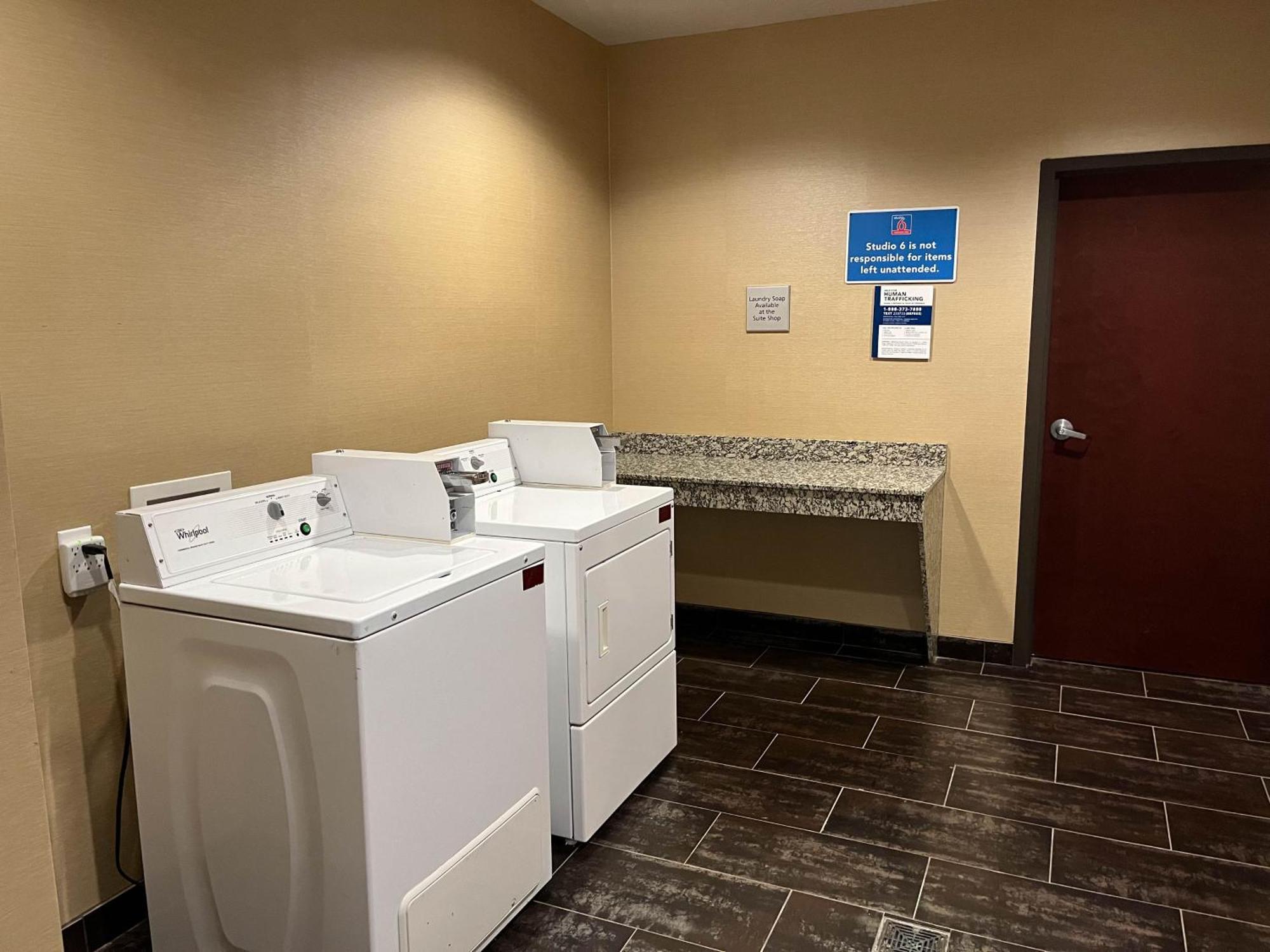 Quality Inn & Suites Pearsall Exterior foto